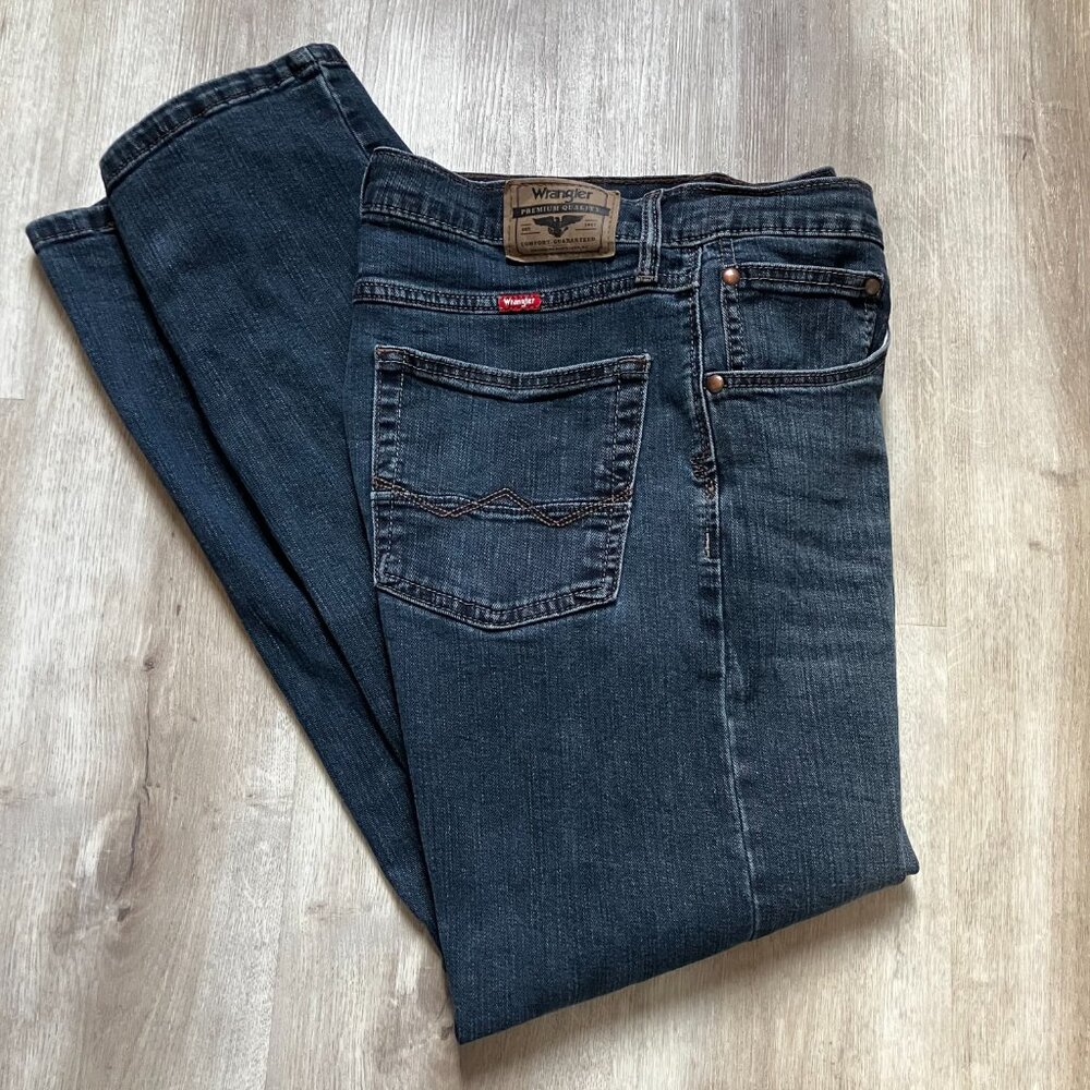 Wrangler Slim Straight Women's Jeans Size 32